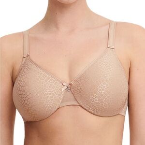 NWOT Chantelle C Magnifique Molded Minimizer Underwire Bra Nude, 34 DDDD( 34G)